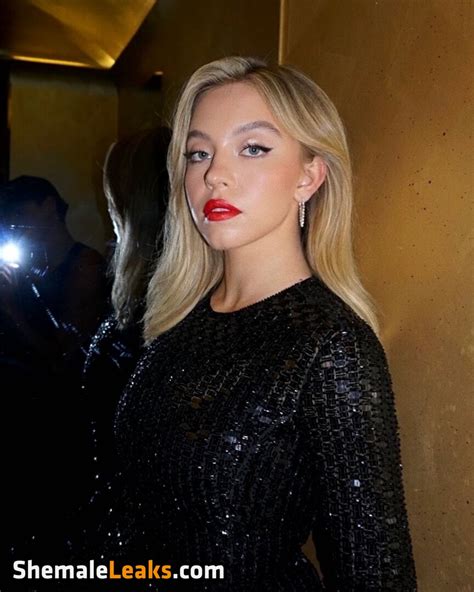 Sydney Sweeney's Leaked Nudes: A Review